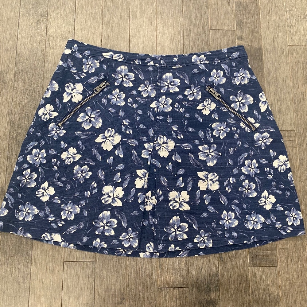 EUC Abercrombie & Fitch Skirt Blue Floral Print